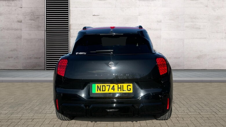 MINI Aceman 135kW E Classic 43kWh 5dr Auto Electric Hatchback